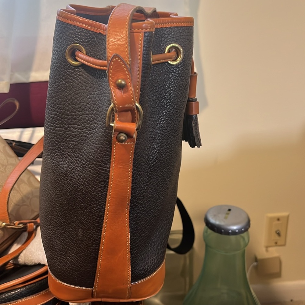Dooney and Bourke Handbag - Picture 6 of 9